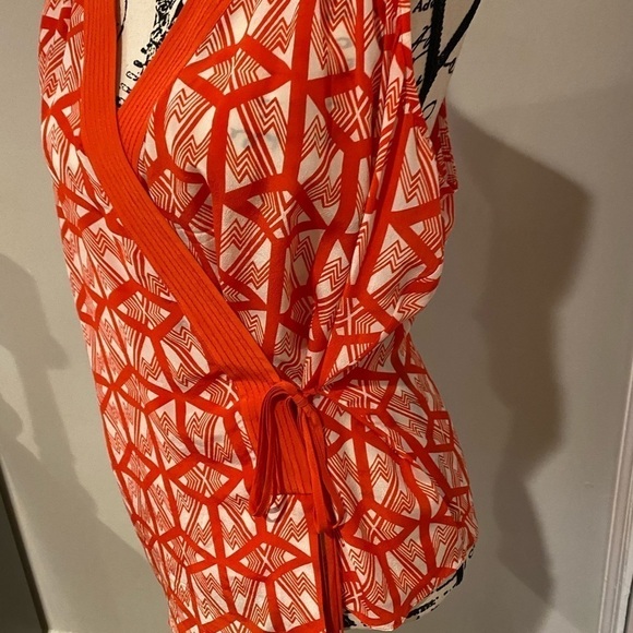 Leifsdottir Sleeveless Wrap Top Size 2 - Picture 2 of 5